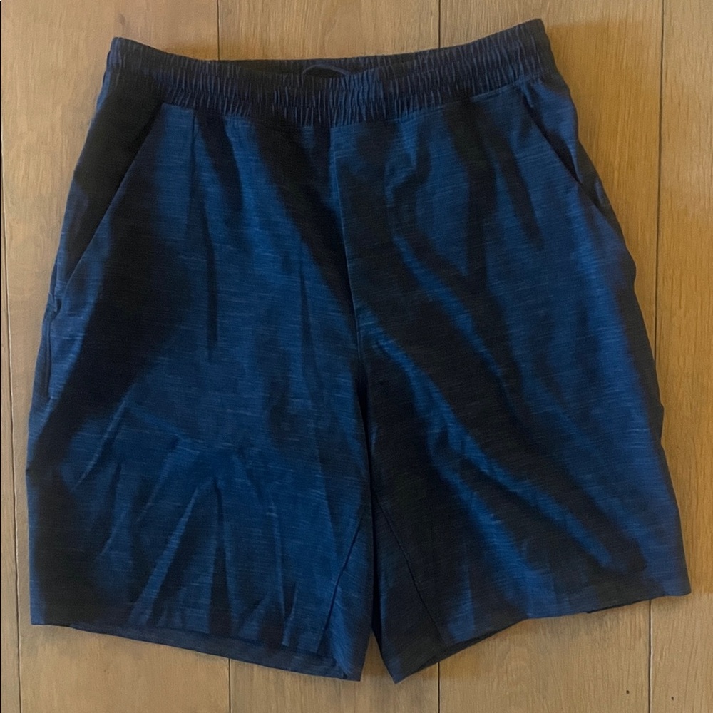 Lululemon Pace Breaker Lined Shorts- size M